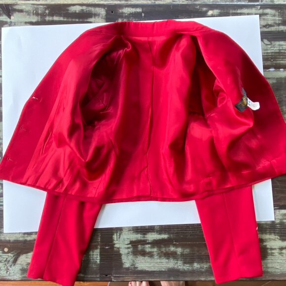 Manuel Cuevas Women's red cropped jacket - Picture 8 of 16